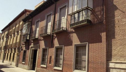La familia Azaña atesora los recuerdos del presidente de la República en Alcalá de Henares