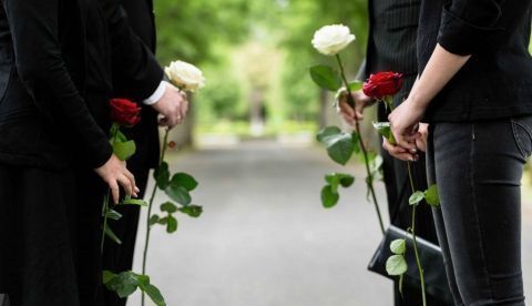 El duelo detrás del estigma de su sombra