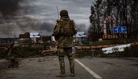 Las sombras de la guerra son alargadas