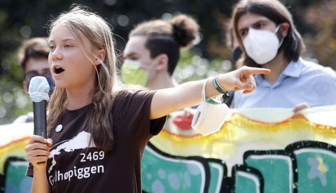 Greta Thunberg y 50.000 jóvenes en Milán: “Estamos cansados del bla-bla-bla”