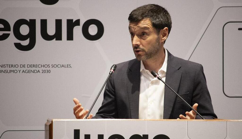 El ministro de Derechos Sociales, Consumo y Agenda 2030, Pablo Bustinduy. / © lamoncloa.gob.es. Ministerio de la Presidencia.