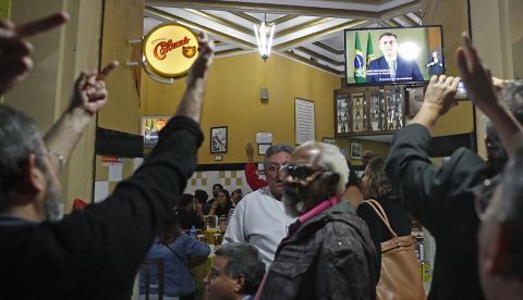 "Destrucción" es el saldo ambiental del primer año de Gobierno de Bolsonaro / EFE.
