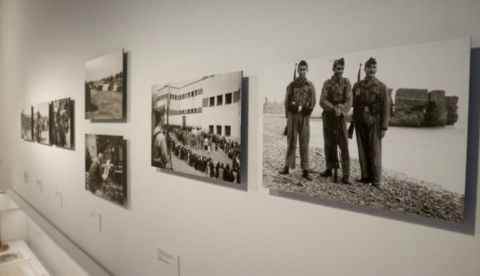 “El tragaluz democrático”, un desafío artístico a la historia de España
