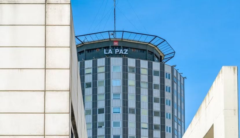 Hospital Universitario de La Paz, Madrid. Shutterstock / vali.lung