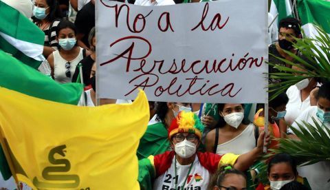 Bolivia vive otro día de marchas mientras la salud de Áñez empeora en prisión