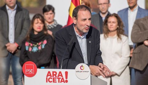 Ramon Espadaler, número tres por Barcelona por el PSC, durante un acto celebrado por los socialistas catalanes para presentar su candidatura por Lleida. 
