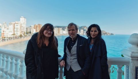 ARRANCA EN BENIDORM EL RODAJE DE “NIEVA EN BENIDORM”, LA NUEVA PELÍCULA ESCRITA Y DIRIGIDA POR ISABEL COIXET, PRODUCIDA POR EL DESEO Y PROTAGONIZADA POR TIMOTHY SPALL, SARITA CHOUDHURY, CARMEN MACHI, ANA TORRENT Y PEDRO CASABLANC. EFE