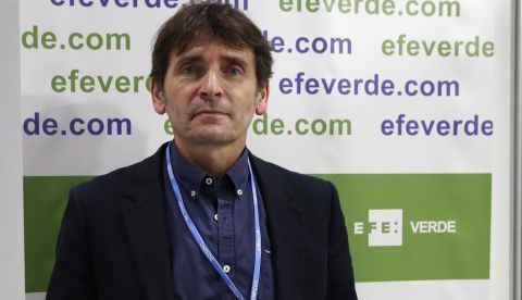 El director del Servicio de Cambio Climático de Copérnico (C3S), Jean Noel Thepau, durante la entrevista concedida a Efe en la sede de la XXV Cumbre de la Convención de Cambio Climático de Naciones Unidas (COP25), donde ha explicado que los datos y la tecnología en conjunción con la ciencia permiten a los diferentes departamentos de análisis del Sistema Copérnico de Cambio Climático conocer más sobre el clima, los océanos, el agua, la temperatura o la contaminación atmosférica, temas centrales en la Cumbre del Clima de Madrid. EFE/J.J. Guillén