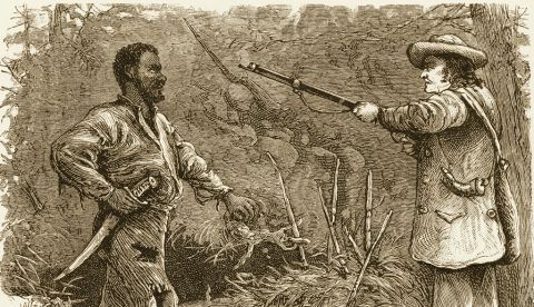 Se muestra al esclavo estadounidense Nat Turner siendo descubierto en una zona boscosa de Virginia por un hombre blanco que portaba una pistola, 1831. En 1831, Turner lideró un levantamiento de esclavos que resultó en la muerte de más de 50 personas blancas. Fue juzgado, condenado y ahorcado en el estado de Virginia.