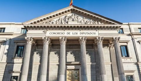 Edificio del Congreso de los Diputados en Madrid (España). funkyfrogstock / Shutterstock