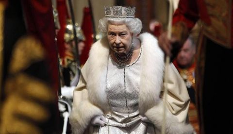 Isabel II, comparativas y tiempos muertos