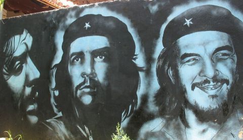 Mural dedicado al Che en la casa sandinista de Granada en Nicaragua. / Wikipedia