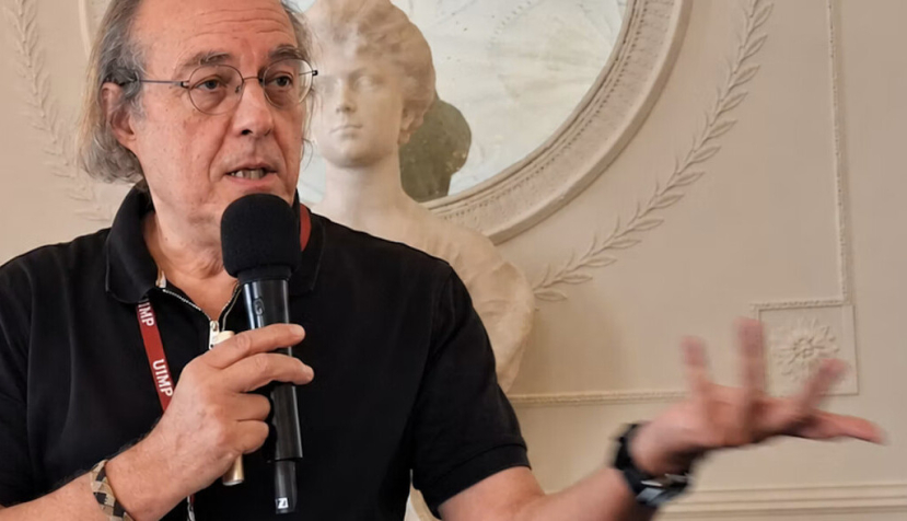 El físico José Ignacio Latorre en el curso de verano “La aventura de divulgar ciencia en español”, en la UIMP. The Conversation, CC BY