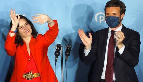 Ayuso y Casado celebran el triunfo de la "libertad" del PP y advierten a Sánchez: "España empieza en Madrid".