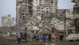 Les textes religieux sont encore mobilisés pour justifier des guerres contemporaines, comme celle menée par Israël dans la bande de Gaza depuis les attentats du 7 octobre 2023. Mais que disent vraiment la Bible, le Coran et la Torah de la guerre ? Mohammed Saber/EPA/AAP