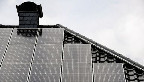 Los esfuerzos para el desarrollo sostenible en la energía son insuficientes. EFE/EPA/SASCHA STEINBACH