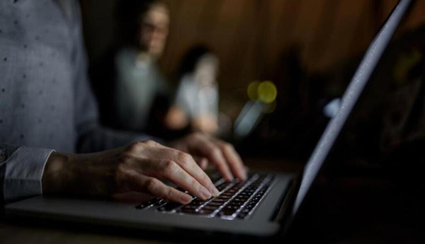 La inteligencia artificial convierte a LinkedIn en un vector de ataque estratégico