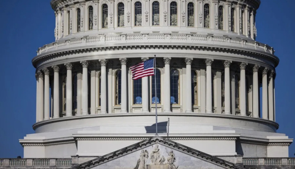 Estados Unidos, al borde de un riesgo “alto” de retroceso democrático en el primer índice que mide este concepto