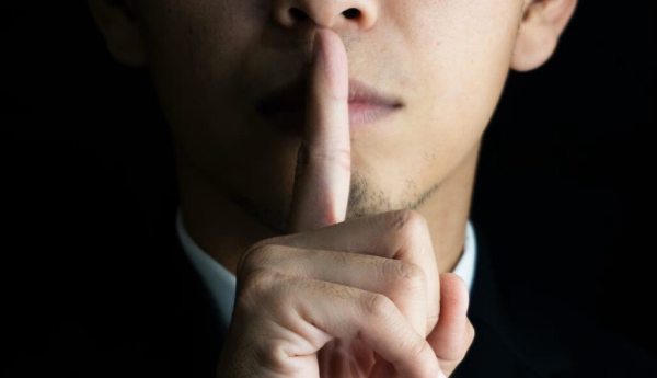 Callar también comunica: el silencio de las empresas no es neutral