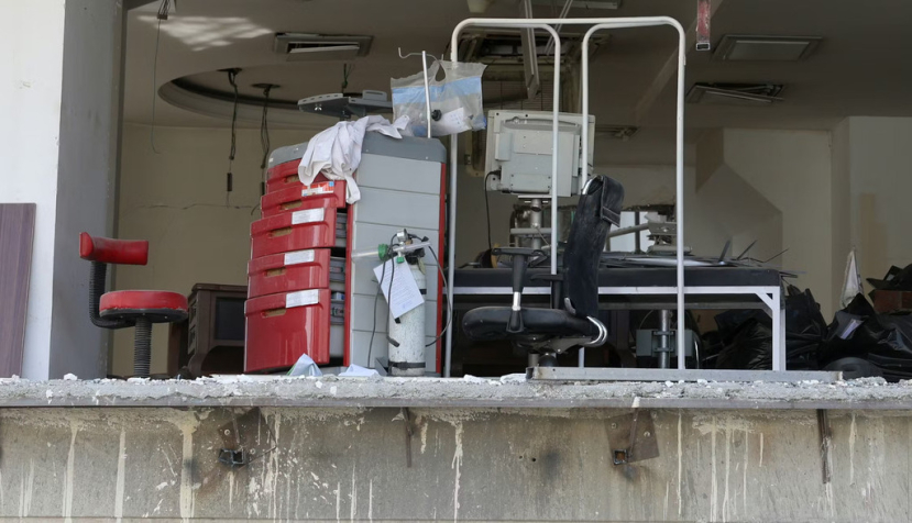 Vista del hospital Gandhi de Teherán, destruido por un ataque aéreo estadounidense-israelí el 7 de marzo. Abedin Taherkenareh/AAP
