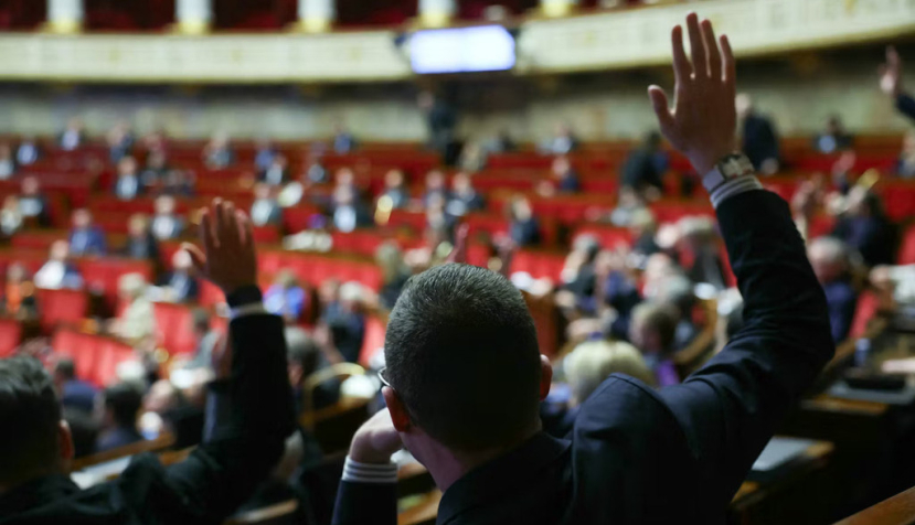 Les députés votent sur la deuxième partie du projet de loi de finances pour 2026 à l'Assemblée nationale, le 18 novembre 2025. Alain Jocard / AFP