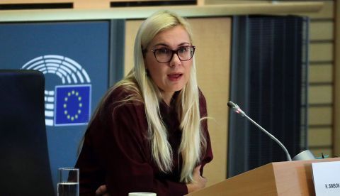 Bruselas (Bélgica), 10/03/2019.- Comisionado europeo designado a cargo de Energía, de Estonia, Kadri Simson, durante su audiencia ante la Comisión de Industria, Investigación y Energía del Parlamento Europeo en Bruselas, Bélgica, 03 de octubre de 2019. (Bélgica, Bruselas) EFE / EPA / OLIVIER HOSLET