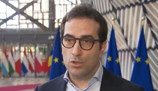 El ministro de Economía, Comercio y Empresa, Carlos Cuerpo, ha participado en la reunión del Eurogrupo. / © lamoncloa.gob.es. Ministerio de la Presidencia.