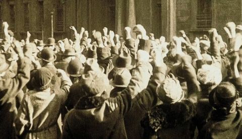 Fotograma de la versión cinematográfica de la profética novela de 1922 de Hugo Bettauer La ciudad sin judíos. Barbican