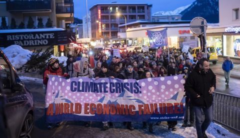 Protestas en Suiza contra el Foro de Davos. EFE/EPA/ENNIO LEANZA/Archivo