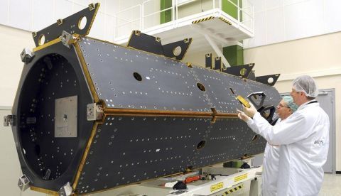 Imagen de archivo facilitada por la ESA del satélite Paz. EFE/Archivo 