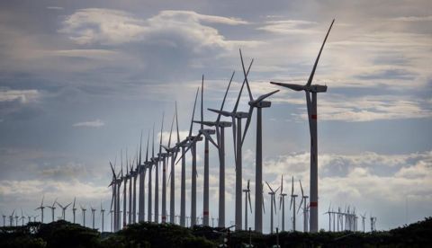 Fotografía de un parque de energía eólica en el Itsmo de Tehuantepec, estado de Oaxaca (México). EFE/Luis Villalobos/Archivo