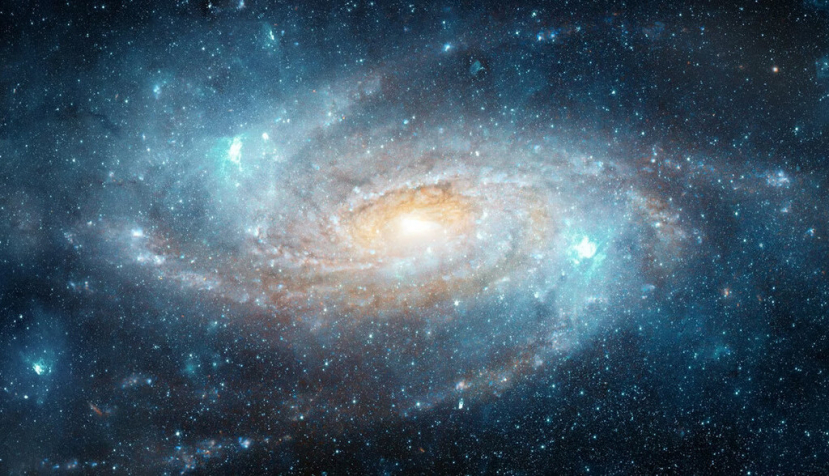  Imagen de una galaxia en espiral. Imagen de una galaxia en espiral. Triff/Shutterstock