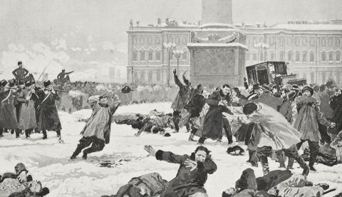 Represión militar frente al Palacio de Invierno, revolución en San Petersburgo, Rusia, dibujo de Fortunino Matania, de L'Illustrazione Italiana, Año XXXII, No 5, 29 de enero de 1905.