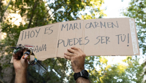 “Ni una Maricarmen más” o “Solo el pueblo salva al pueblo”: cuando la batalla política se libra en unas pocas palabras