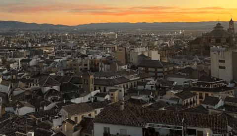 Vista del tejido urbano de Granada. Martina Lodos.