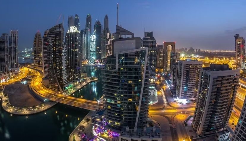 Imagen del acaudalado barrio residencial de Dubái Marina en Dubái, Emiratos Árabes Unidos. Kirill Neiezhmakov/Shutterstock