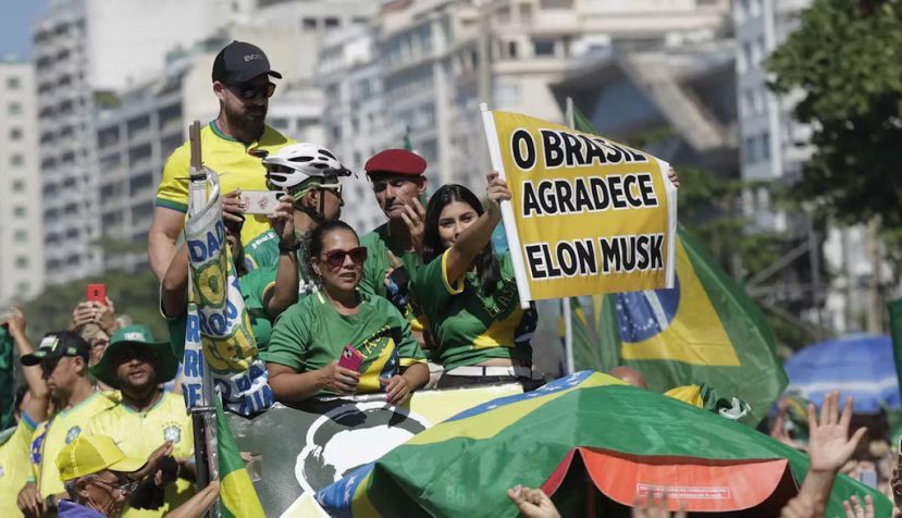 Manifestación en Brasil en apoyo a Elon Musk. Bruna Prado/AP