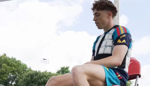 El equipo de la Selección Española de Fútbol ha empezado a usar en este Mundial chalecos y calzado con tecnología de material de cambio de fase (PCM). Real Federación Española de Fútbol. 