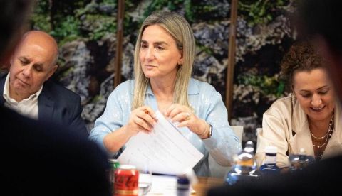 La ministra de Educación, Formación Profesional y Deportes, Milagros Tolón, durante el encuentro con directivos. / © lamoncloa.gob.es. Ministerio de la Presidencia.