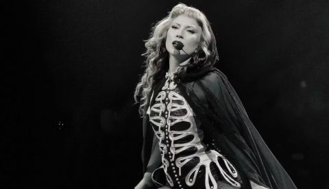 Lady Gaga ofrece su concierto «Mayhem Ball» en el Unipol Arena, Italia. Francesco Greco