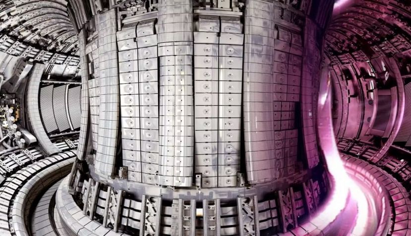 El reactor de fusión o tokamak del experimento europeo Joint European Torus (JET) es el mayor del mundo. EUROfusion