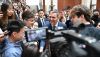 El presidente del Gobierno, Pedro Sánchez, saluda a los asistentes al acto celebrado en la Academia China de las Ciencias. | Pool Moncloa/Borja Puig de la Bellacasa. Pekin (República Popular China) - 13.4.2026