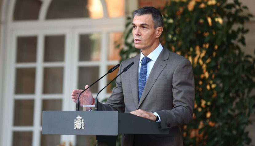 El presidente del Gobierno, Pedro Sánchez, durante su declaración institucional | Pool Moncloa/Fernando Calvo y Sandra Armada. La Moncloa, Madrid - 5.10.2026